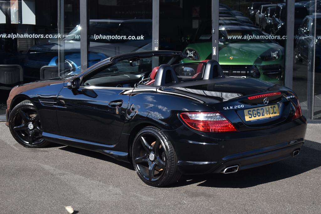 Mercedes-Benz SLK view 2