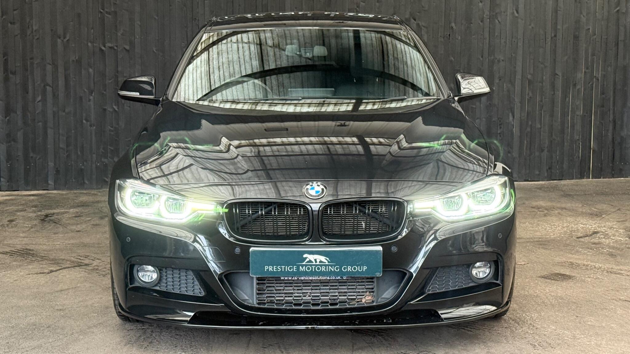 BMW 3 Series view 5