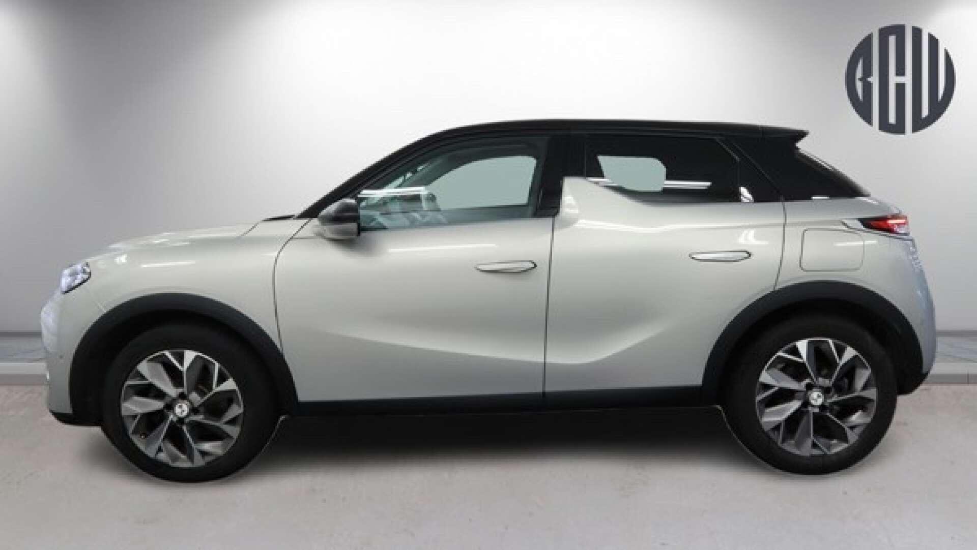 DS Automobiles DS 3 Crossback view 6