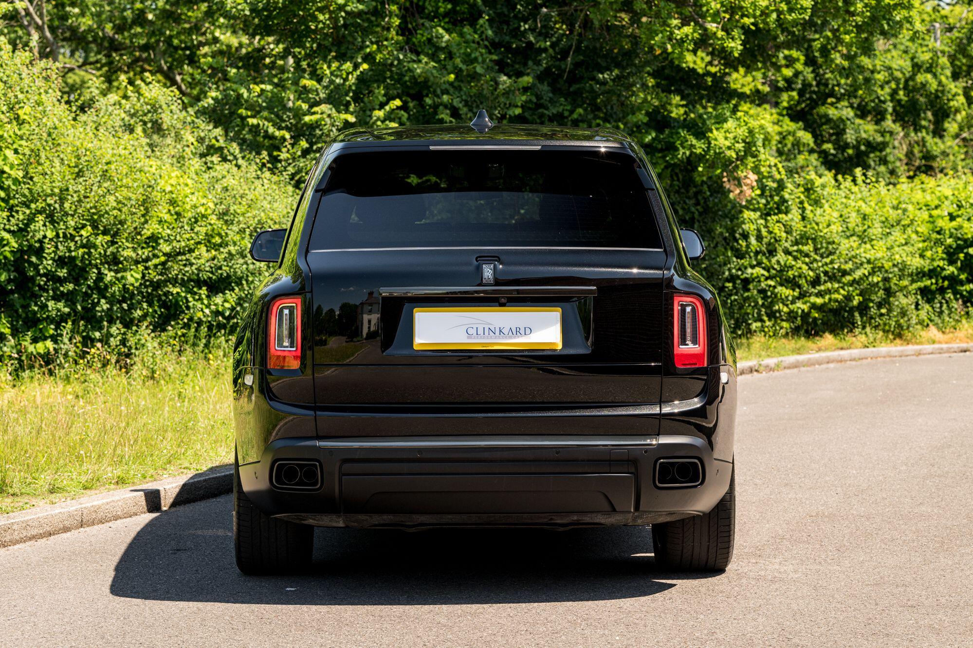 Rolls-Royce Cullinan view 4