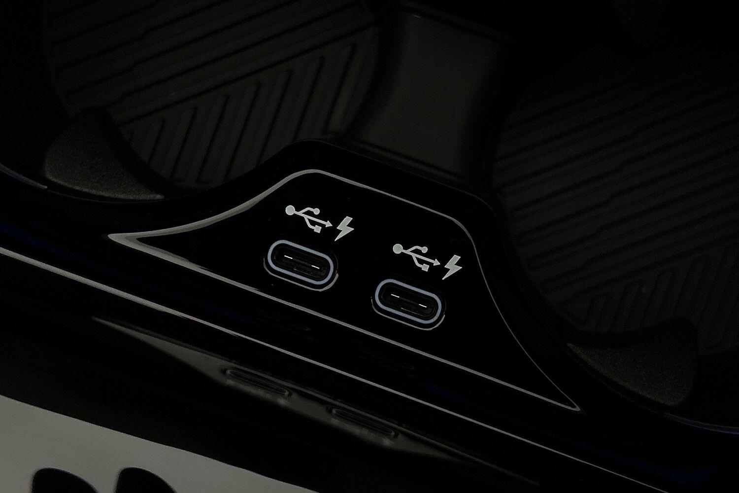 BMW M5 view 21
