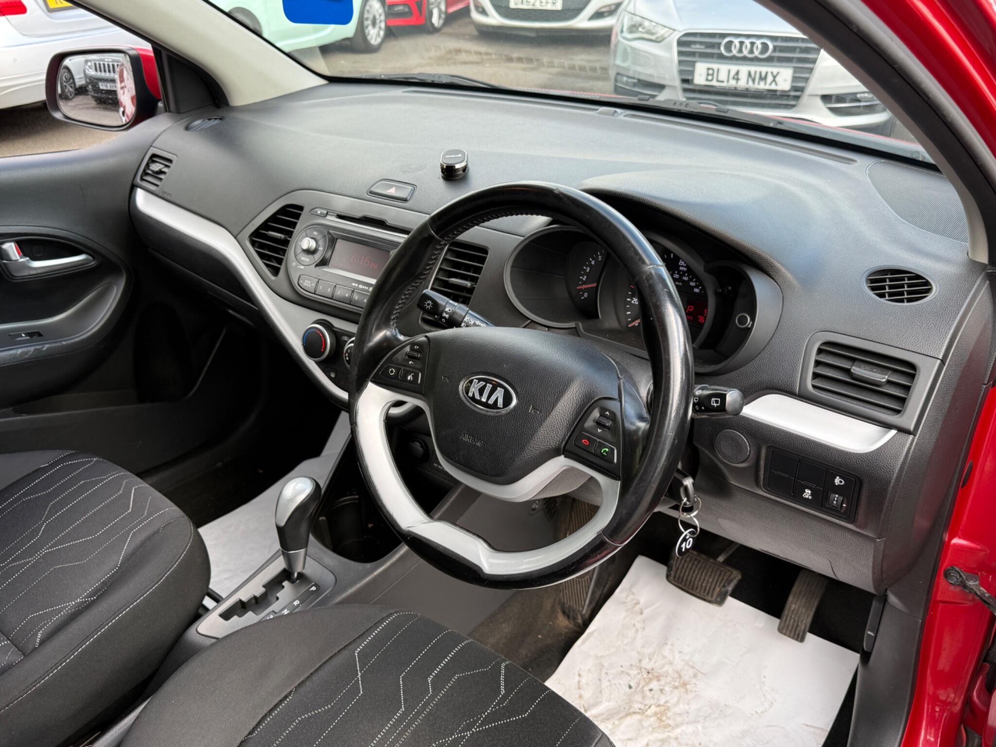 Kia Picanto - Image 30