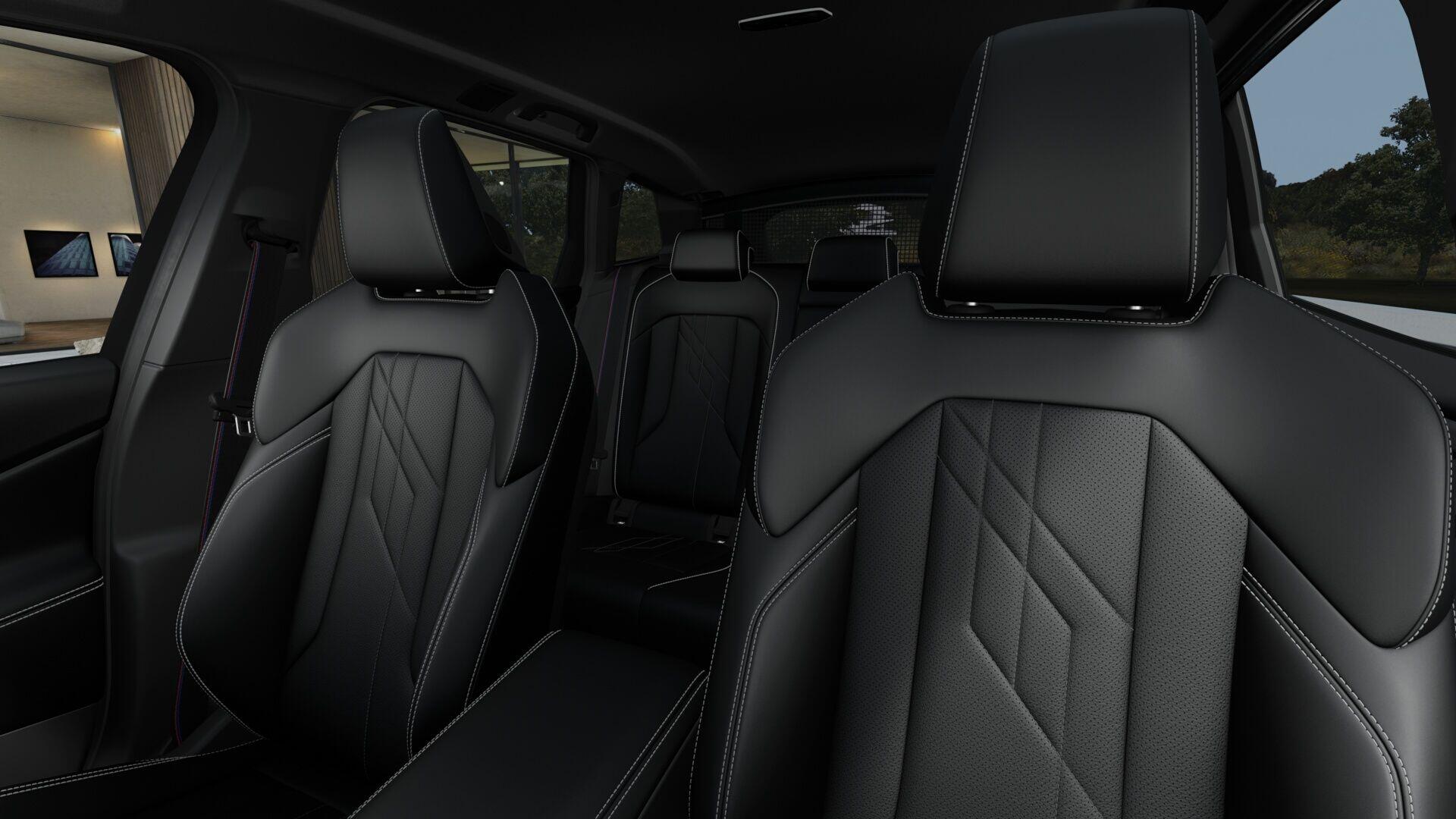 BMW X3 view 10