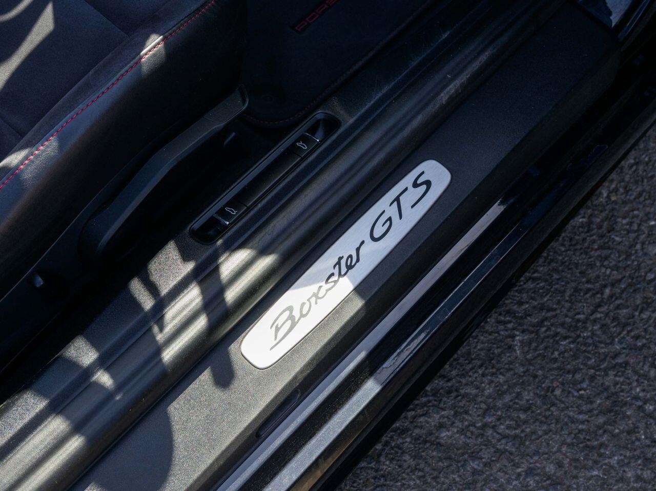Porsche Boxster view 21