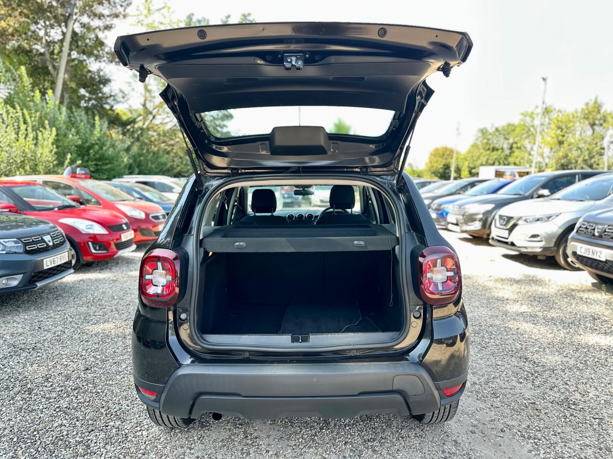 Dacia Duster view 17