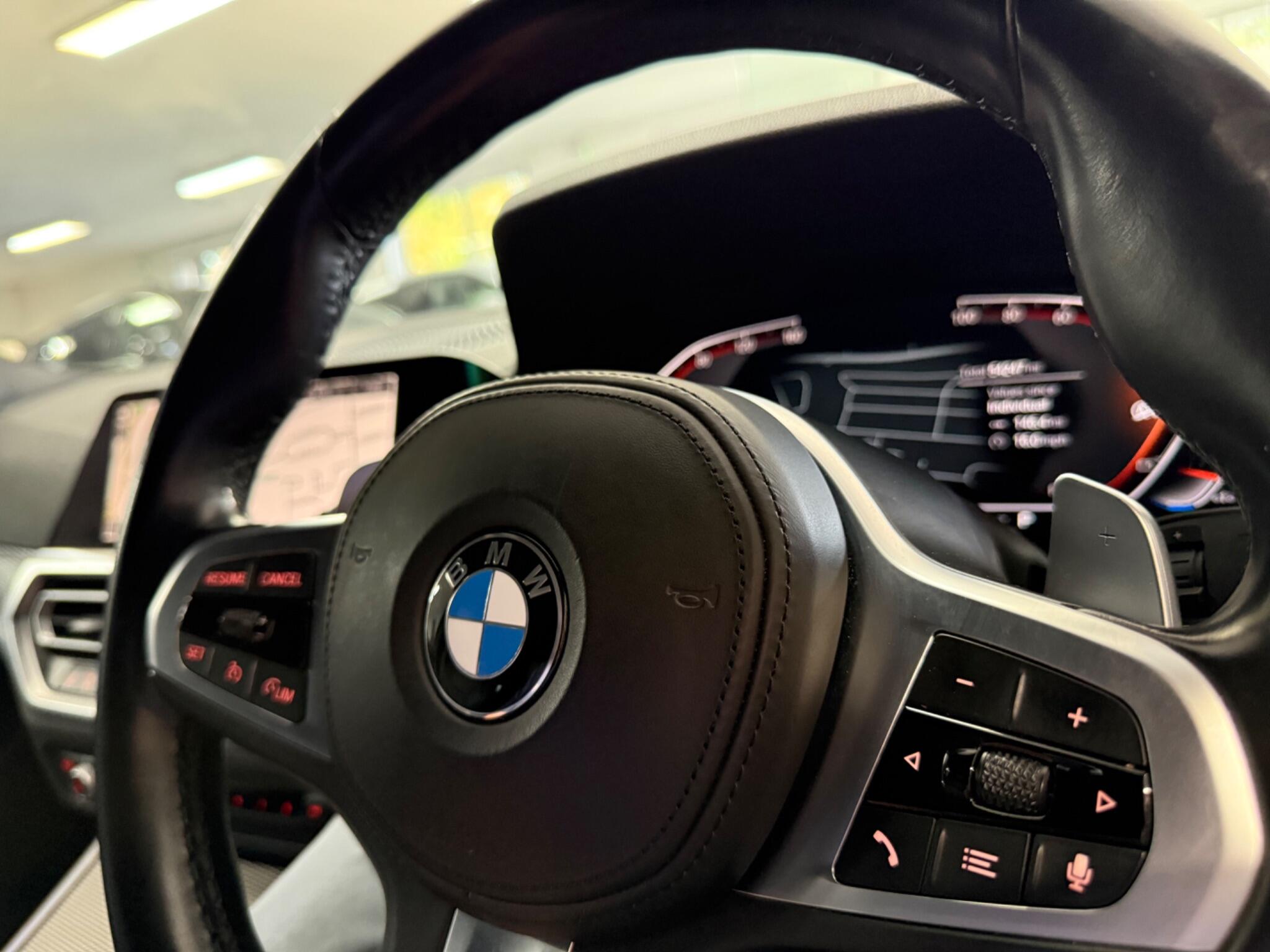 BMW 3 Series view 16