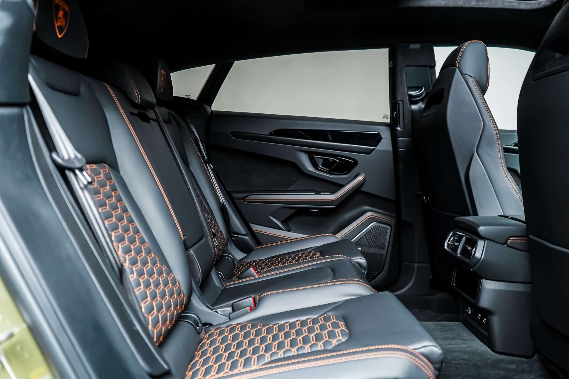 Lamborghini Urus view 10