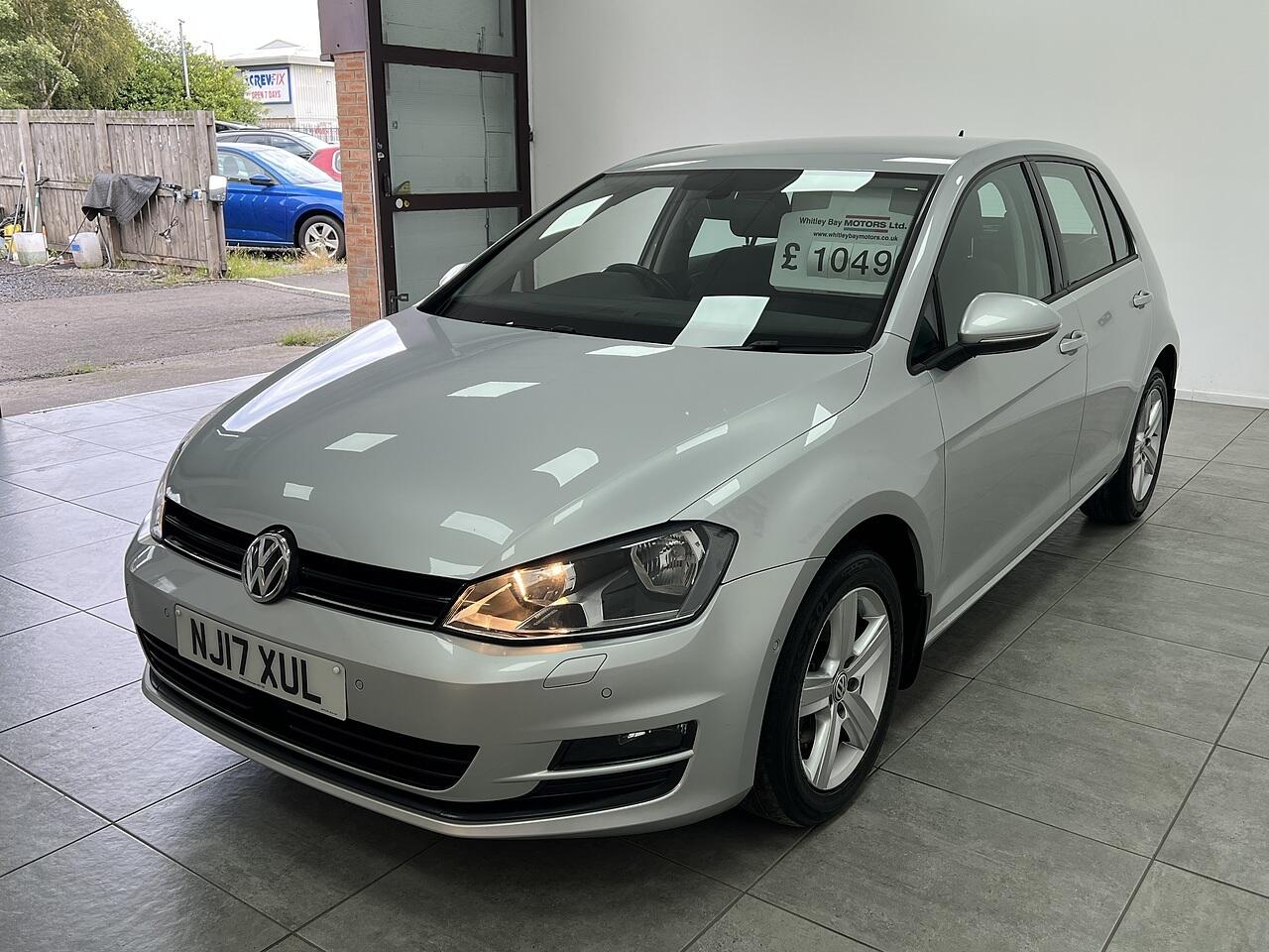 Volkswagen Golf view 6