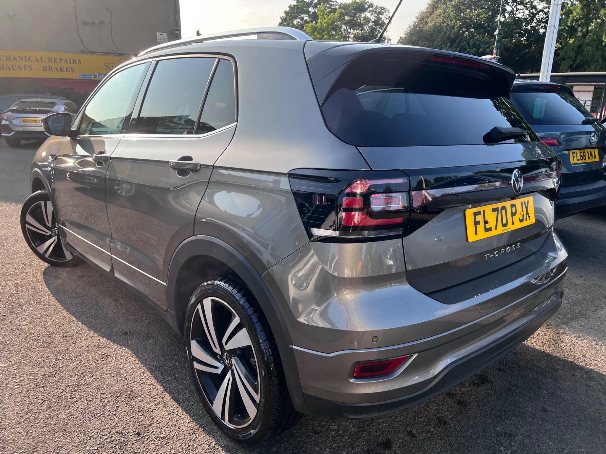 Volkswagen T-Cross view 14