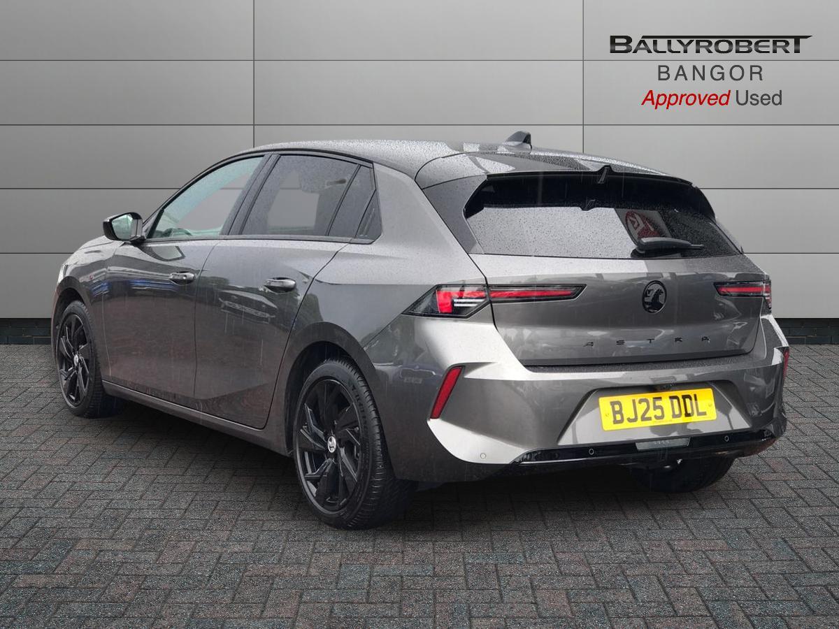 Vauxhall Astra view 2