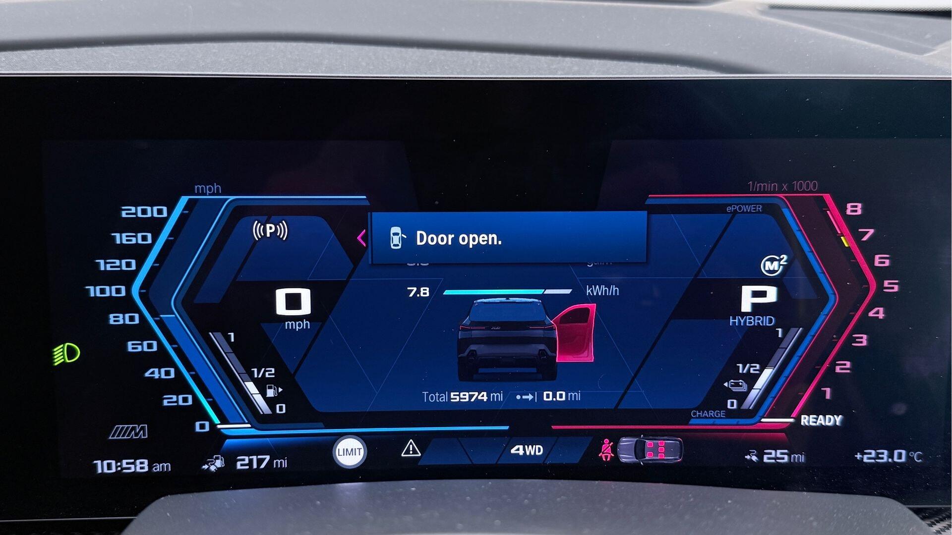 BMW XM view 9