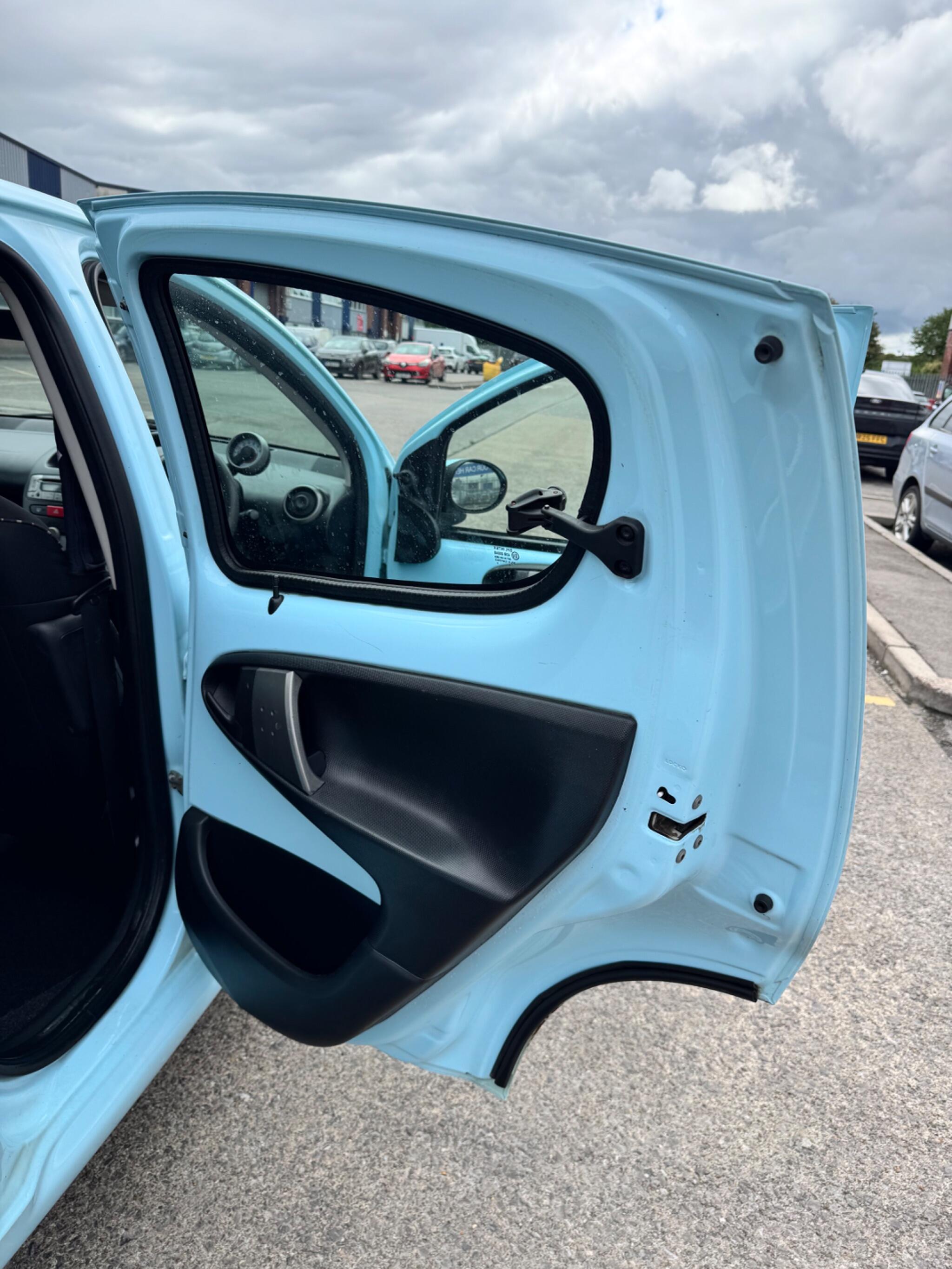 Citroen C1 view 37