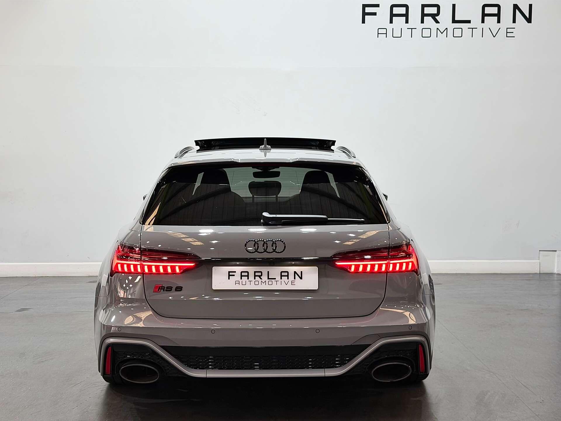 Audi RS6 view 19