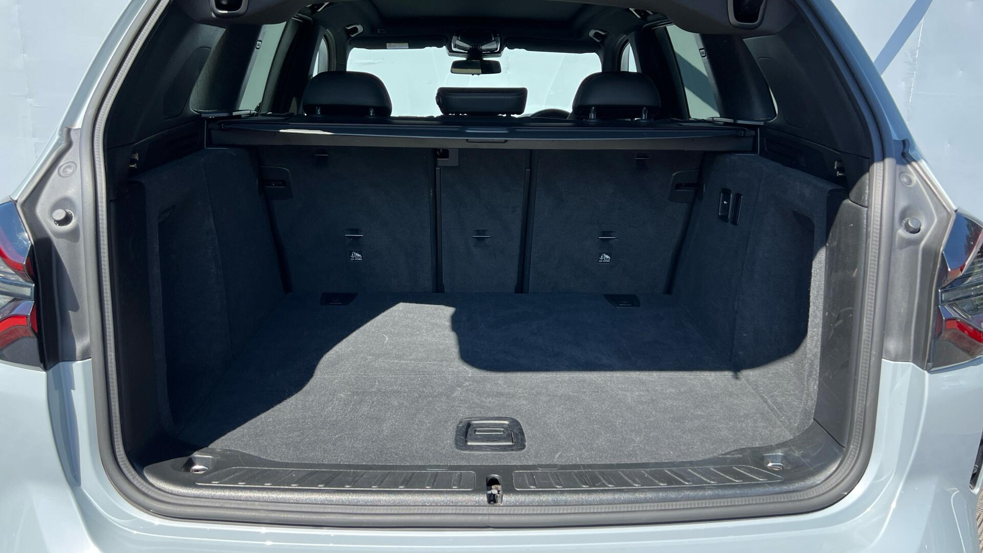 BMW X3 view 13