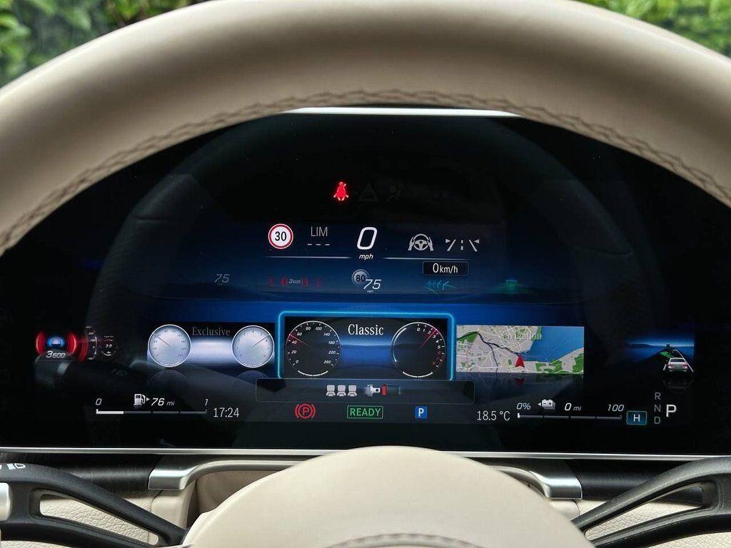 Mercedes-Benz S-Class view 27