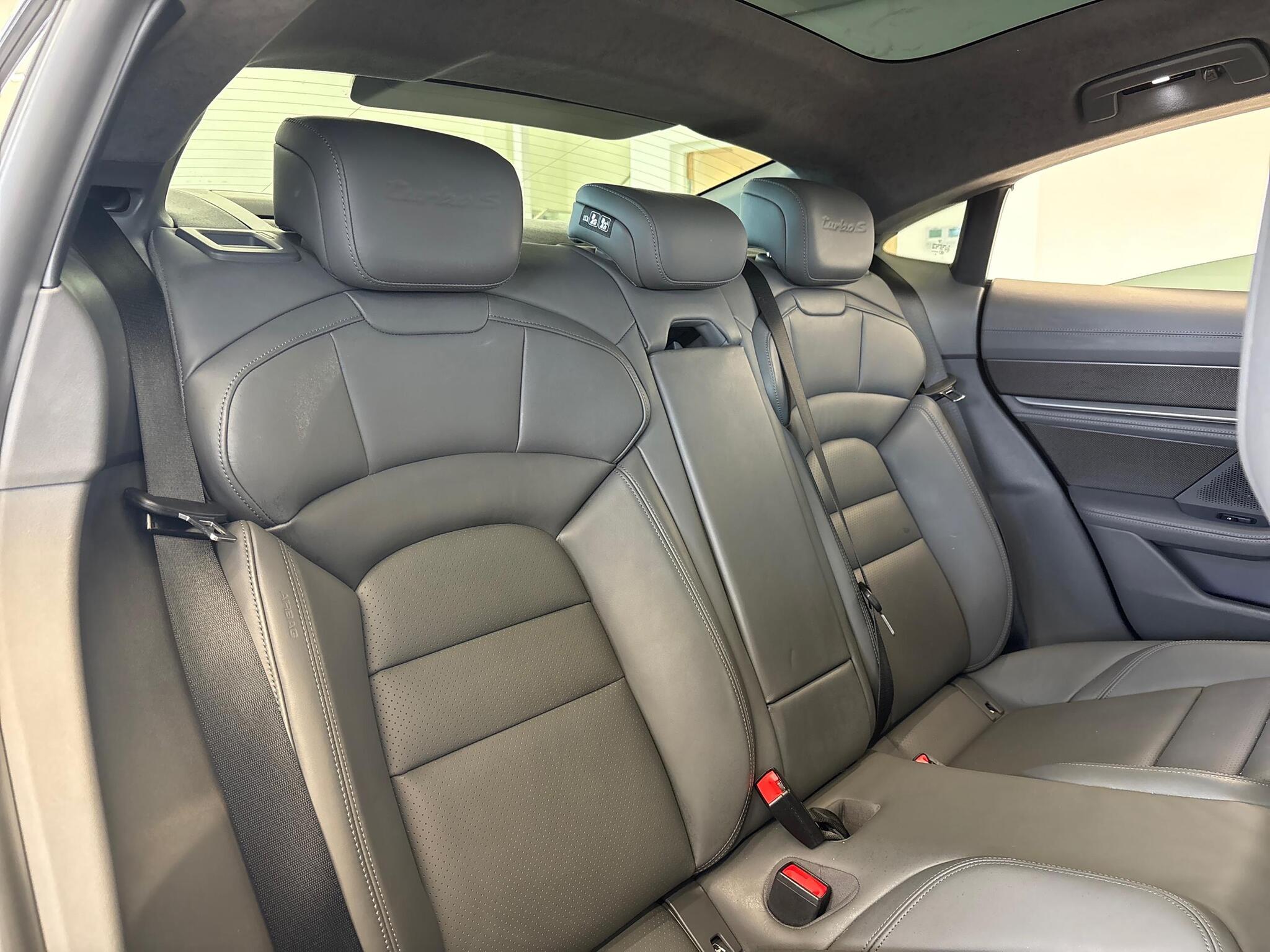 Porsche Taycan view 29