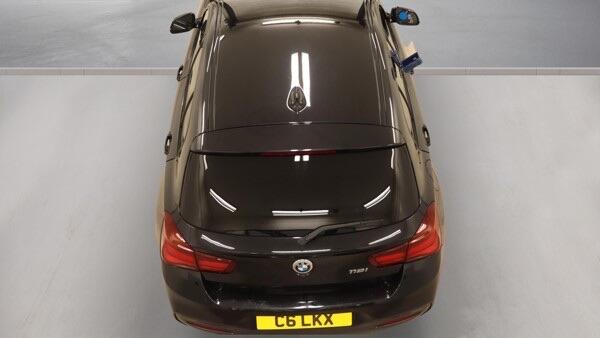 BMW 1 Series view 12