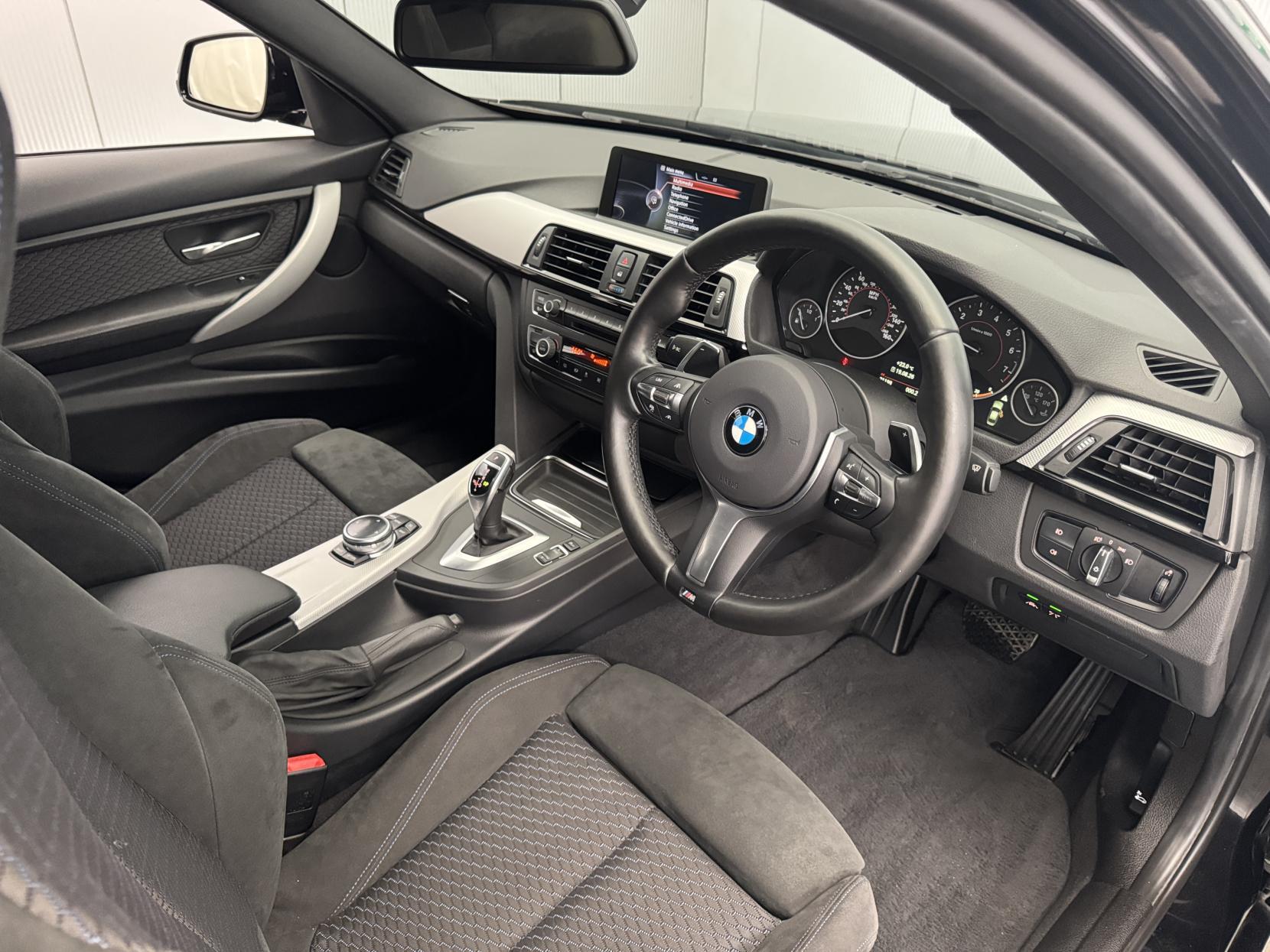 BMW 3 Series view 53
