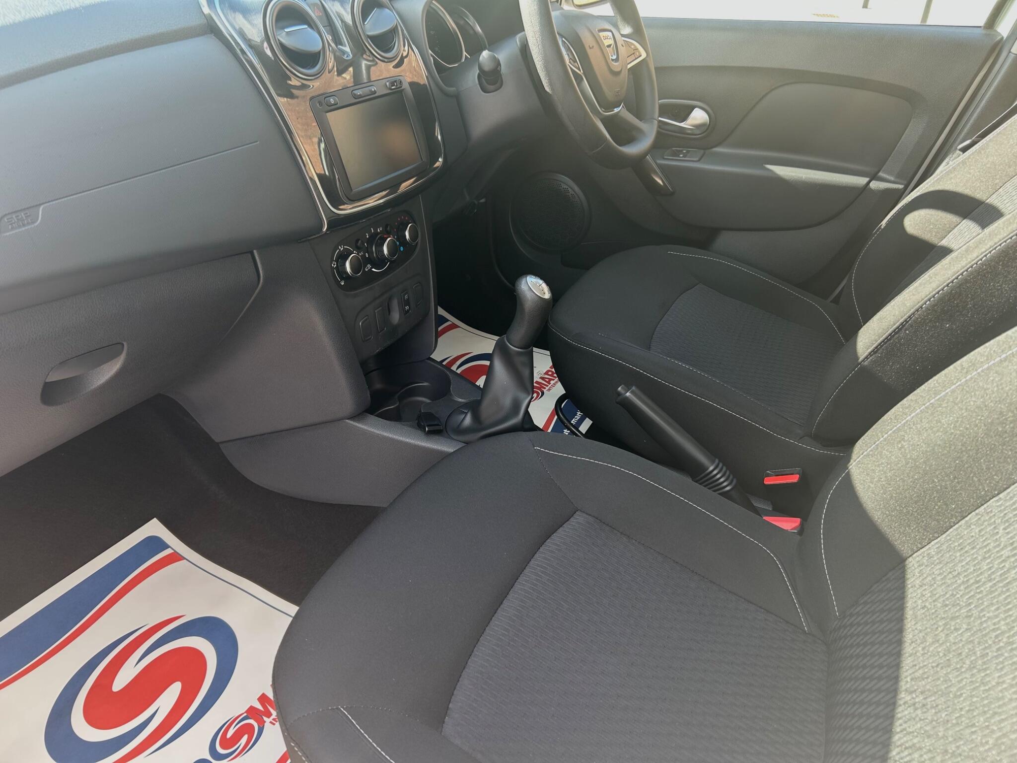 Dacia Sandero view 23