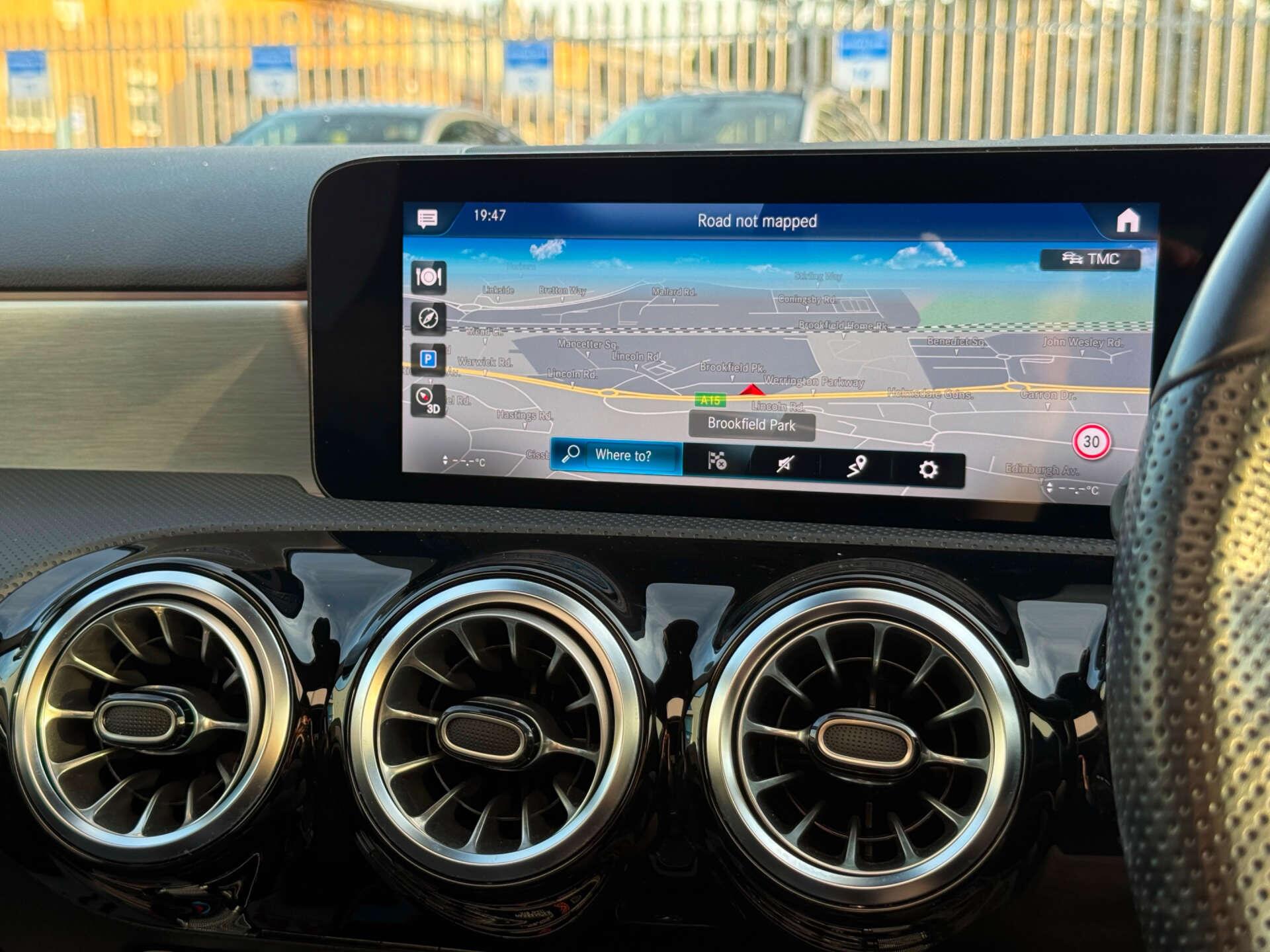 Mercedes-Benz A Class view 70