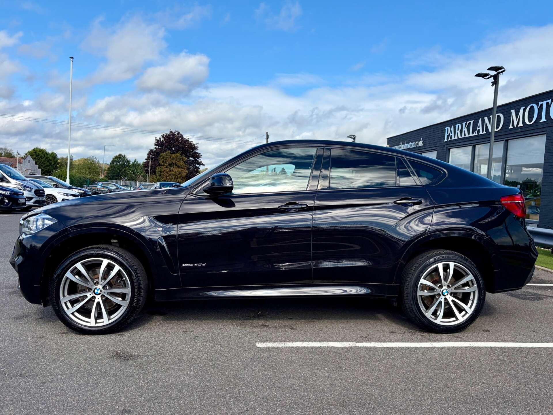 BMW X6 view 5