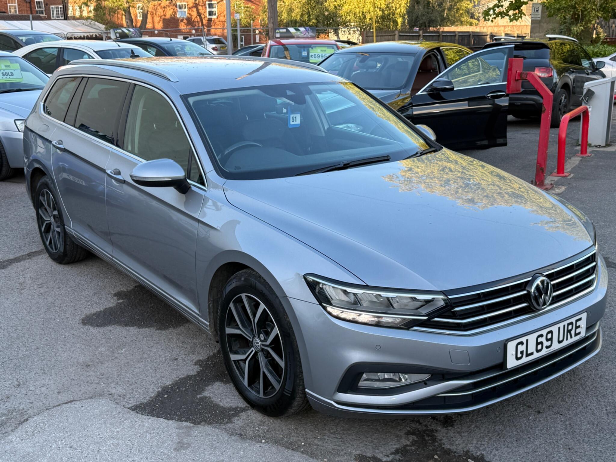 Volkswagen Passat - Image 5