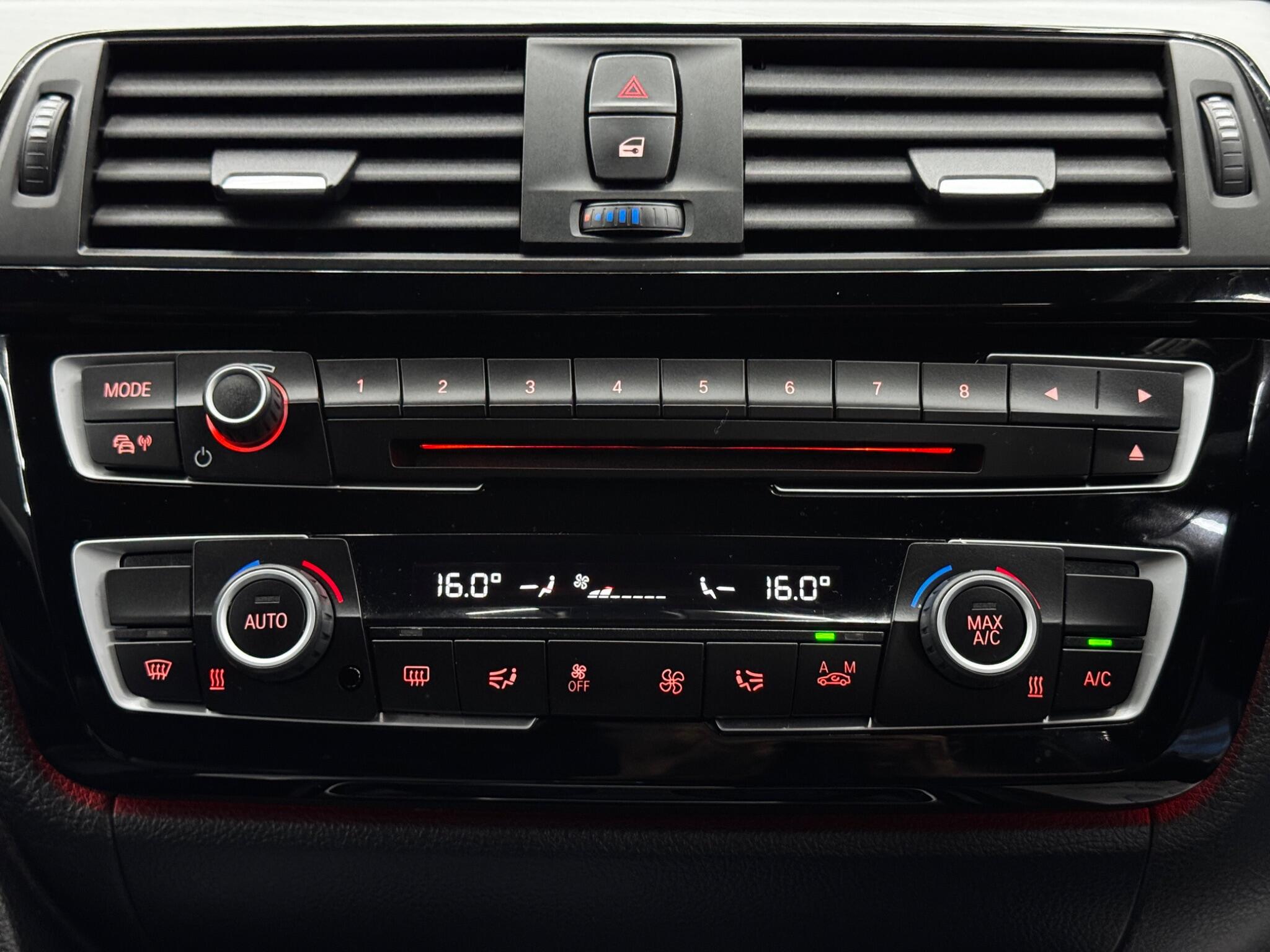 BMW 3 Series view 28