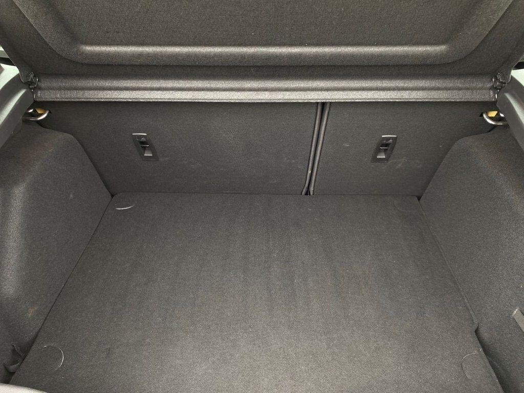 Ford Focus view 18