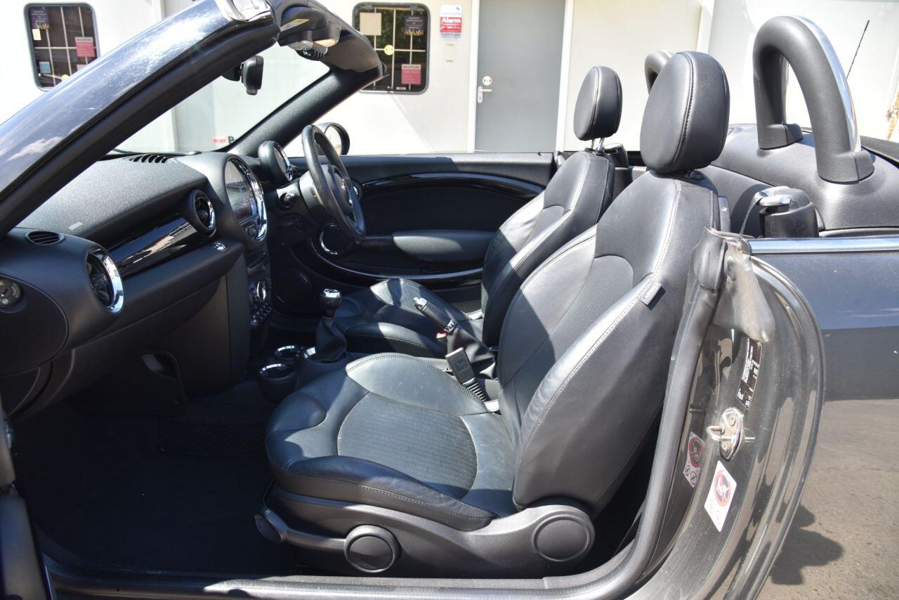 Mini Cooper view 20