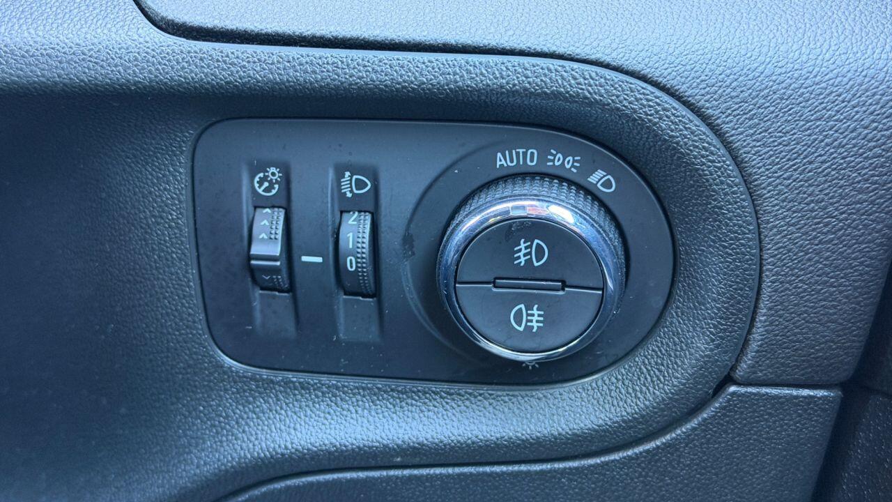 Vauxhall Grandland X view 33