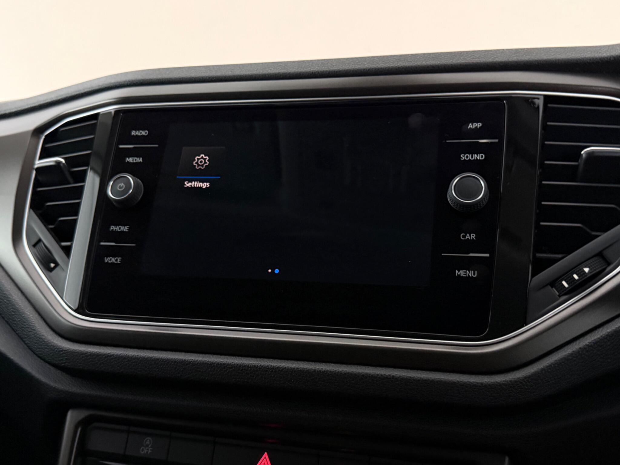 Volkswagen T-Roc view 26