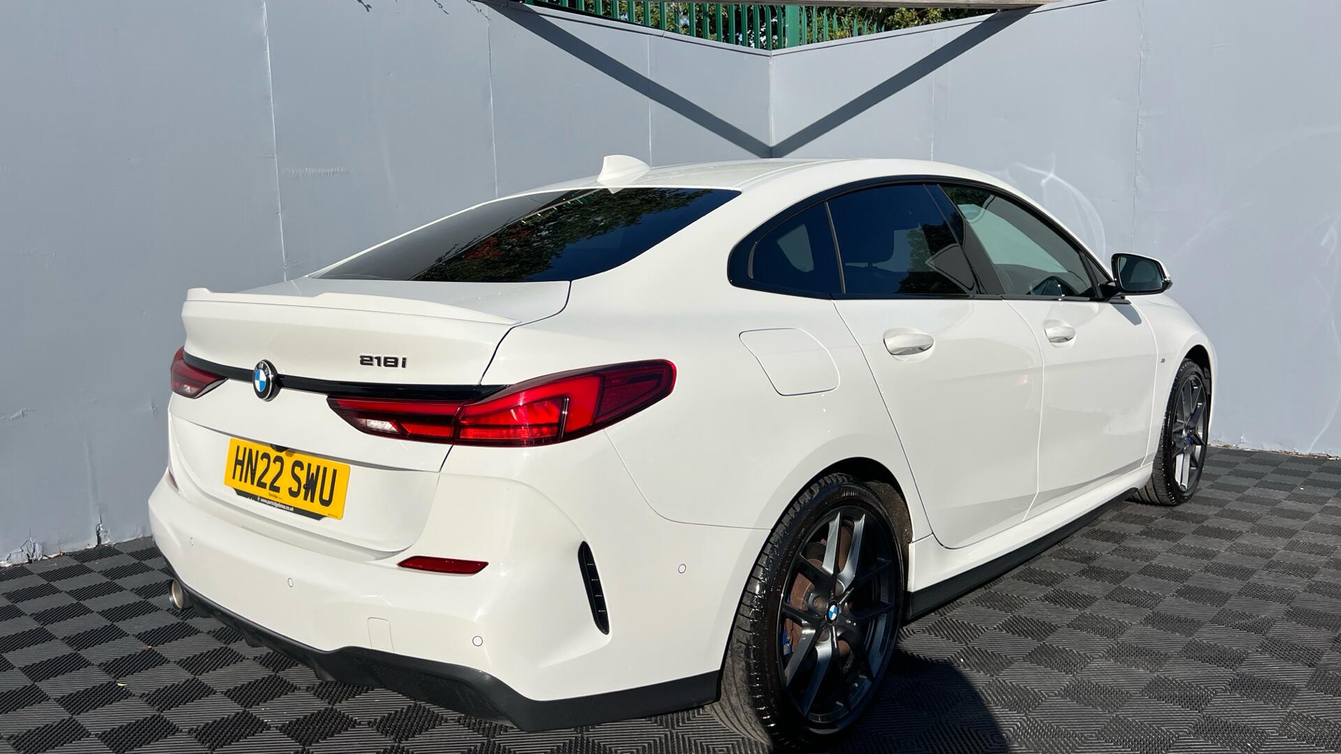 BMW 2 Series view 27
