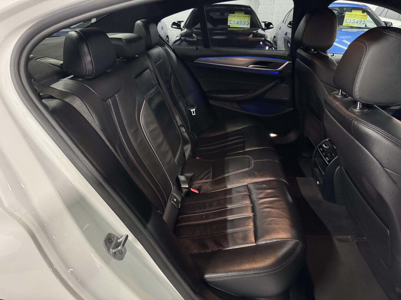 BMW 5 Series view 16