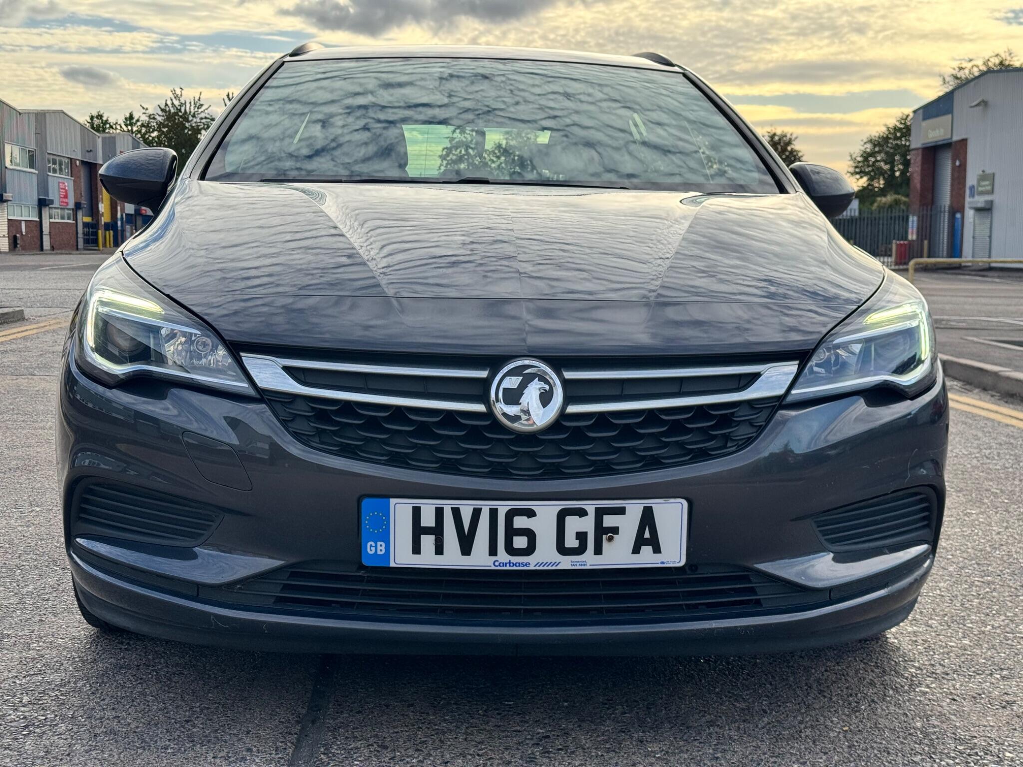 Vauxhall Astra view 6