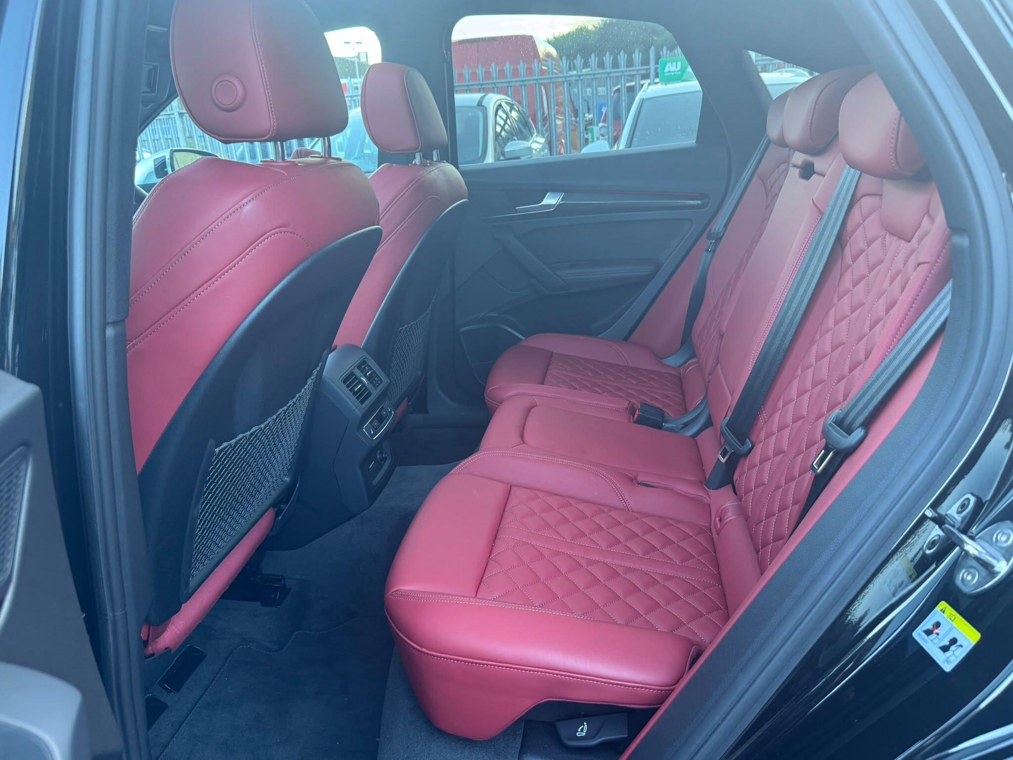 Audi SQ5 view 21