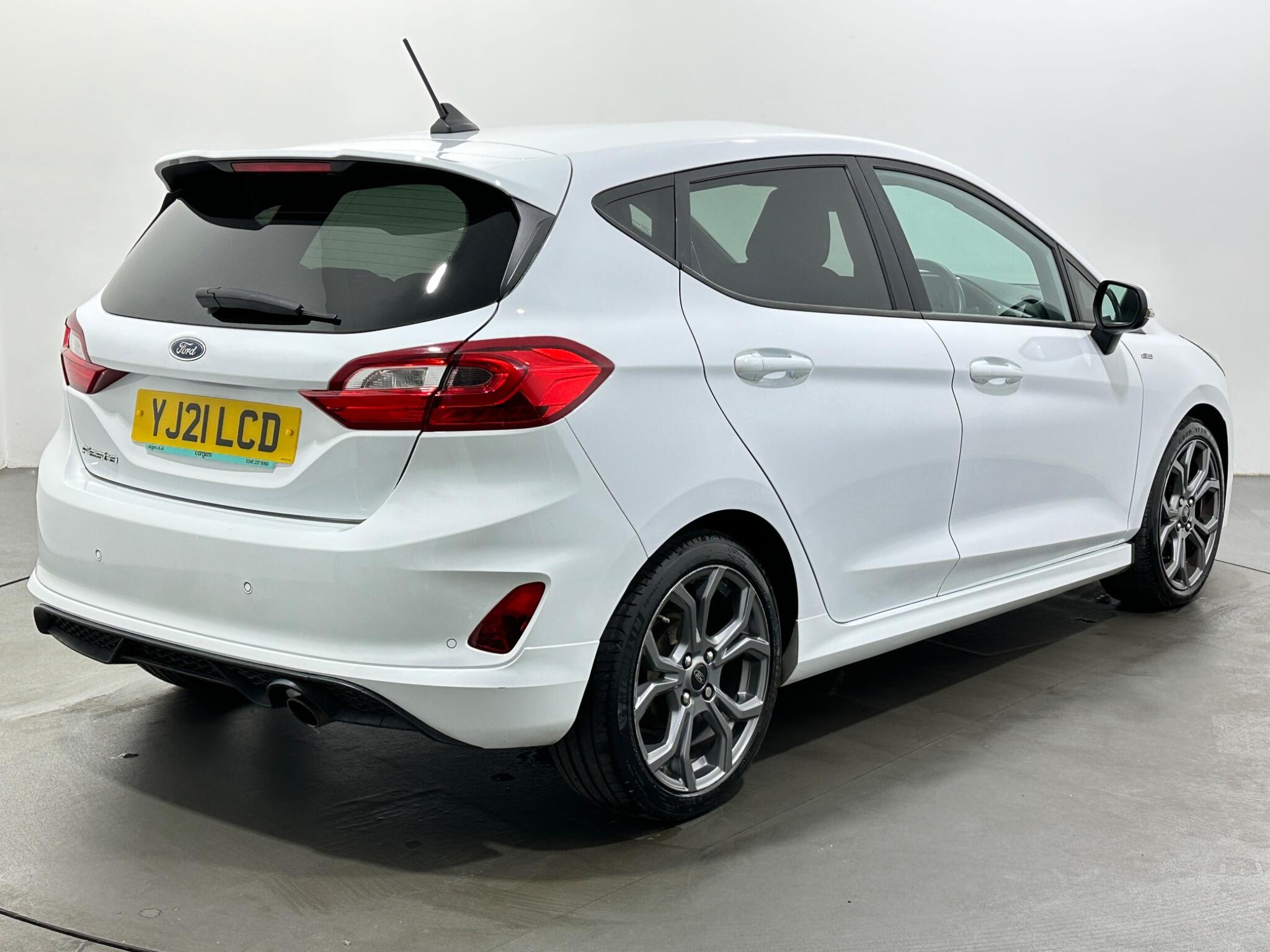 Ford Fiesta view 8