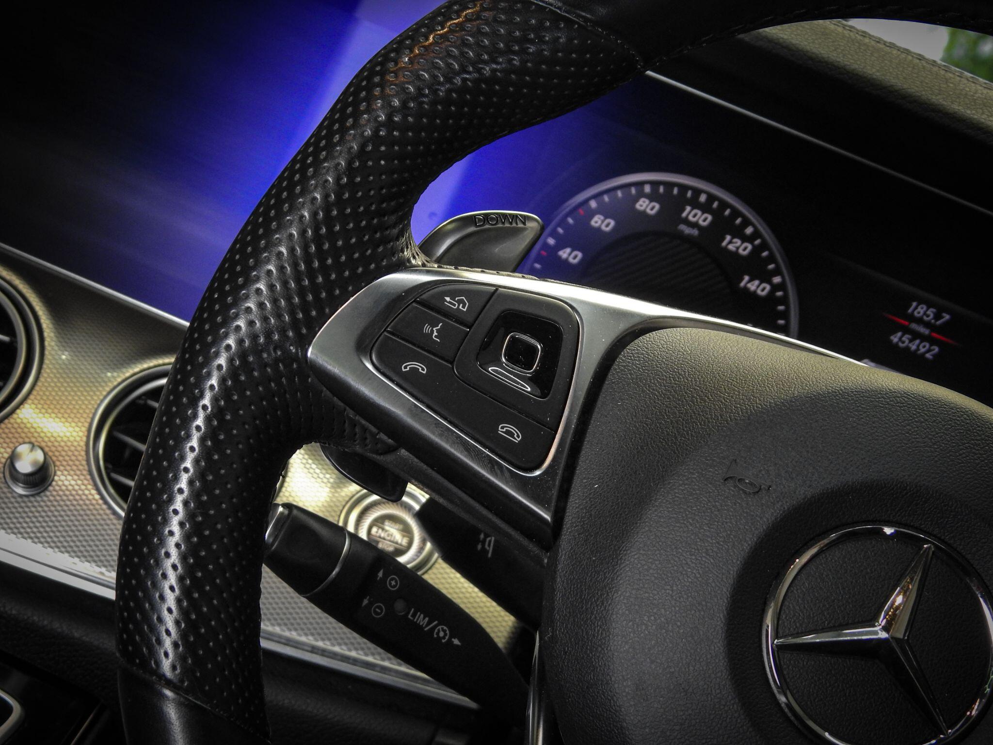 Mercedes-Benz E-Class view 29