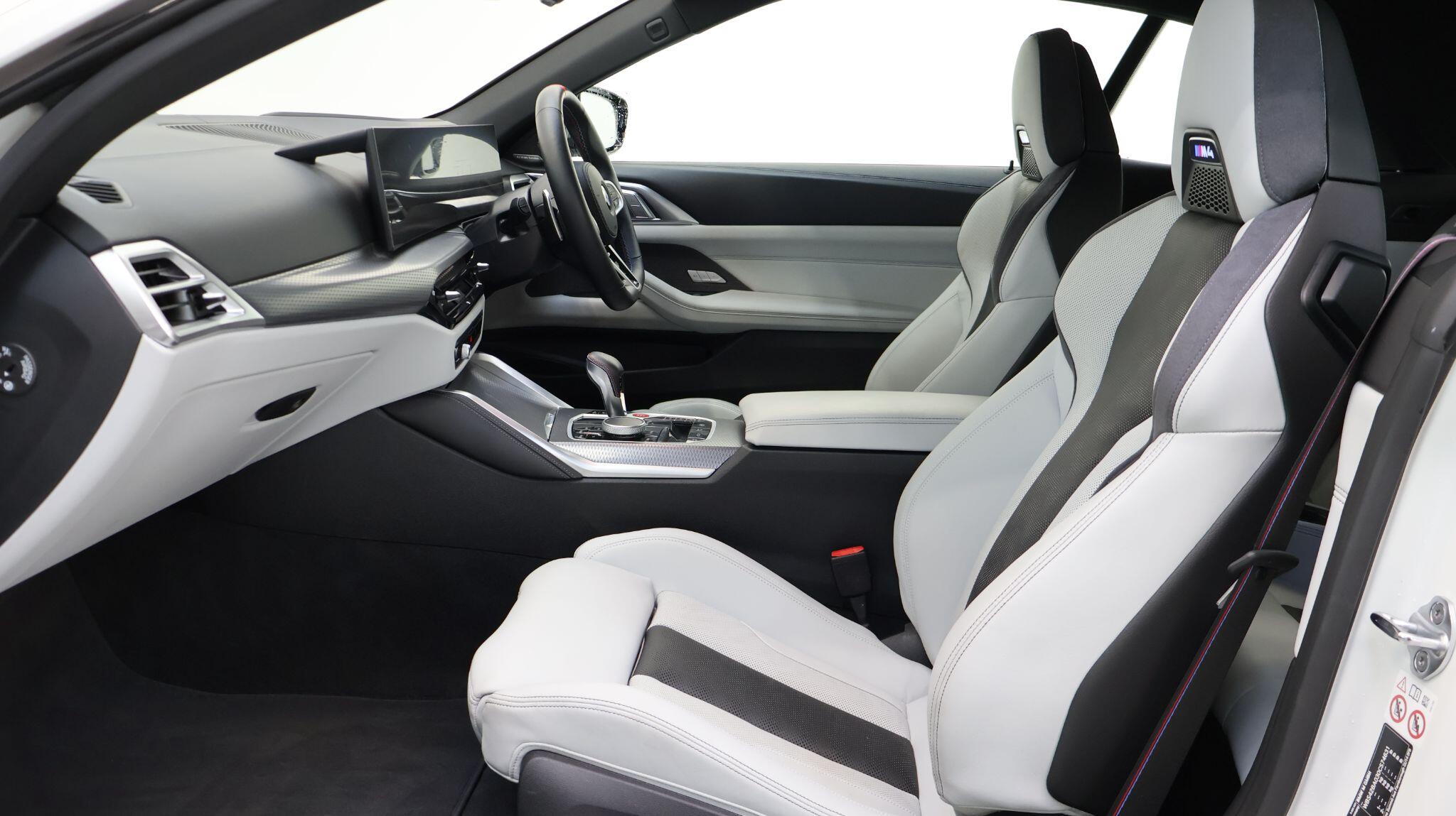 BMW M4 view 30