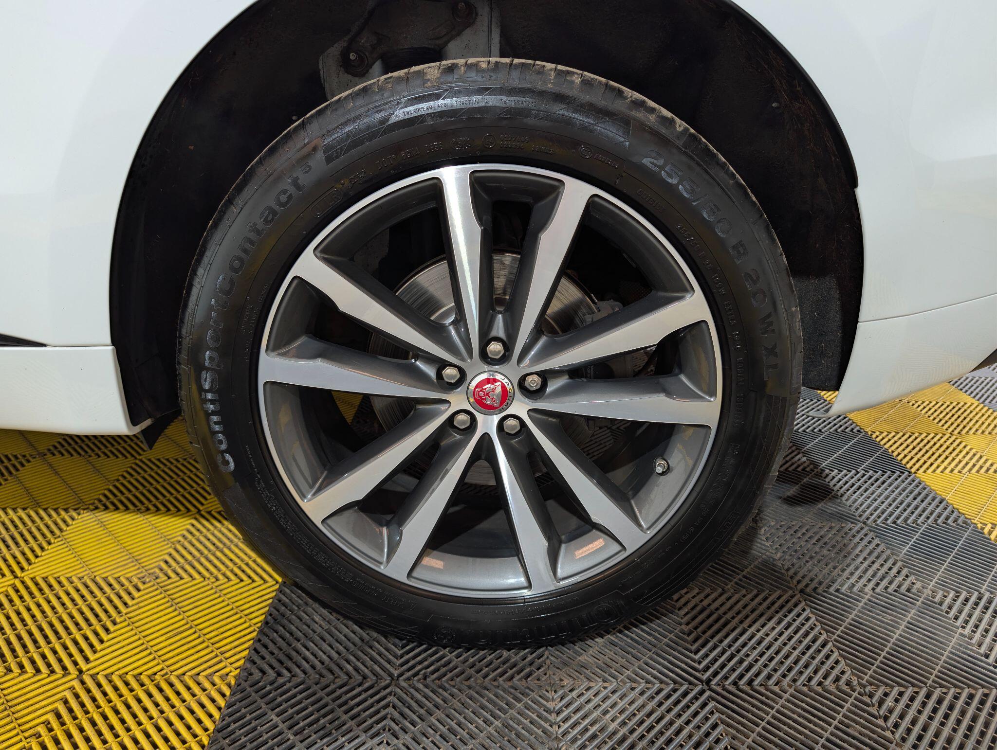 Jaguar F-Pace view 46