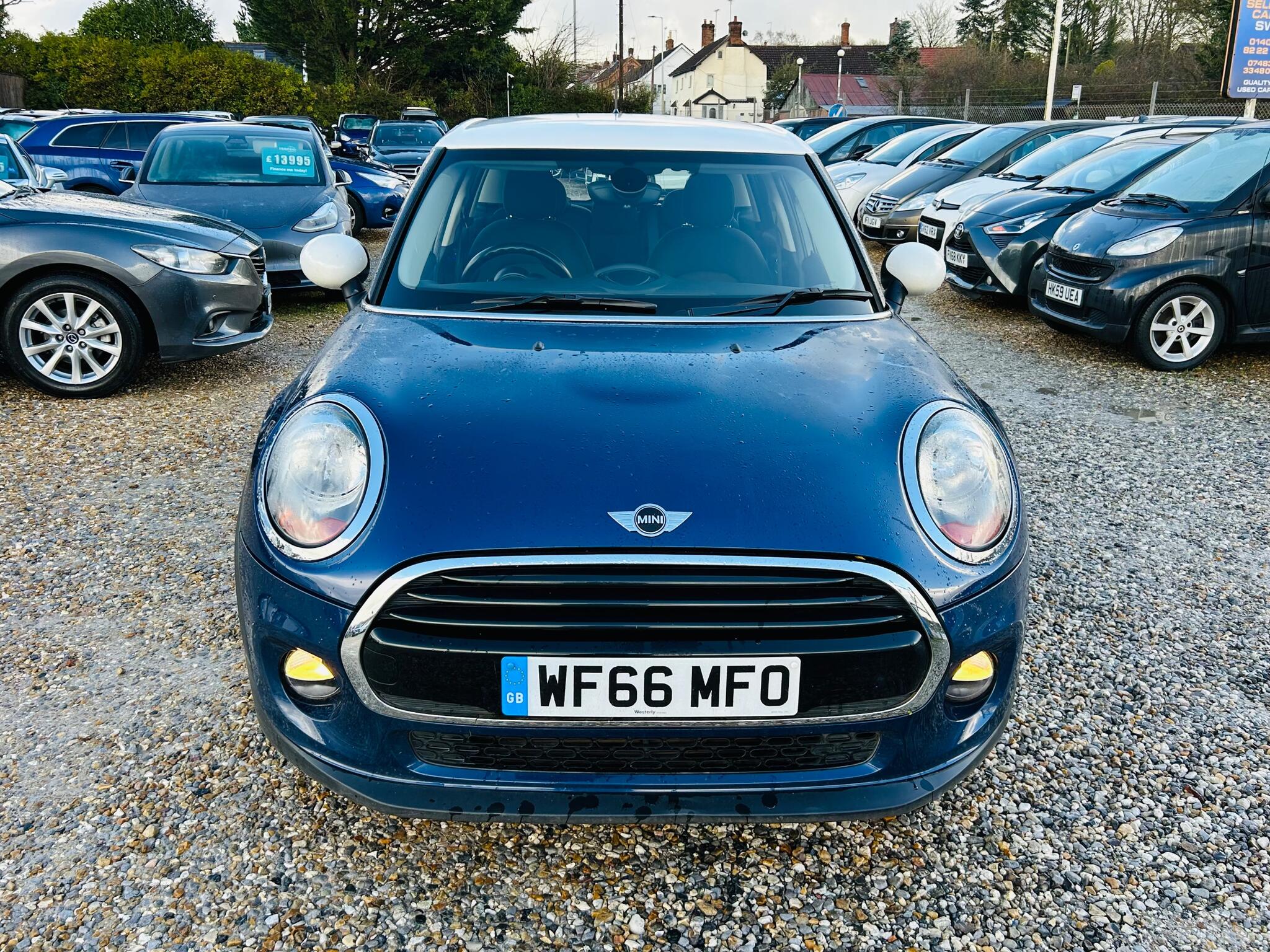 MINI Hatch view 4