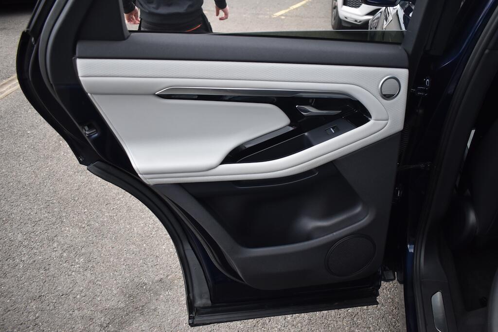Land Rover Range Rover Evoque view 45