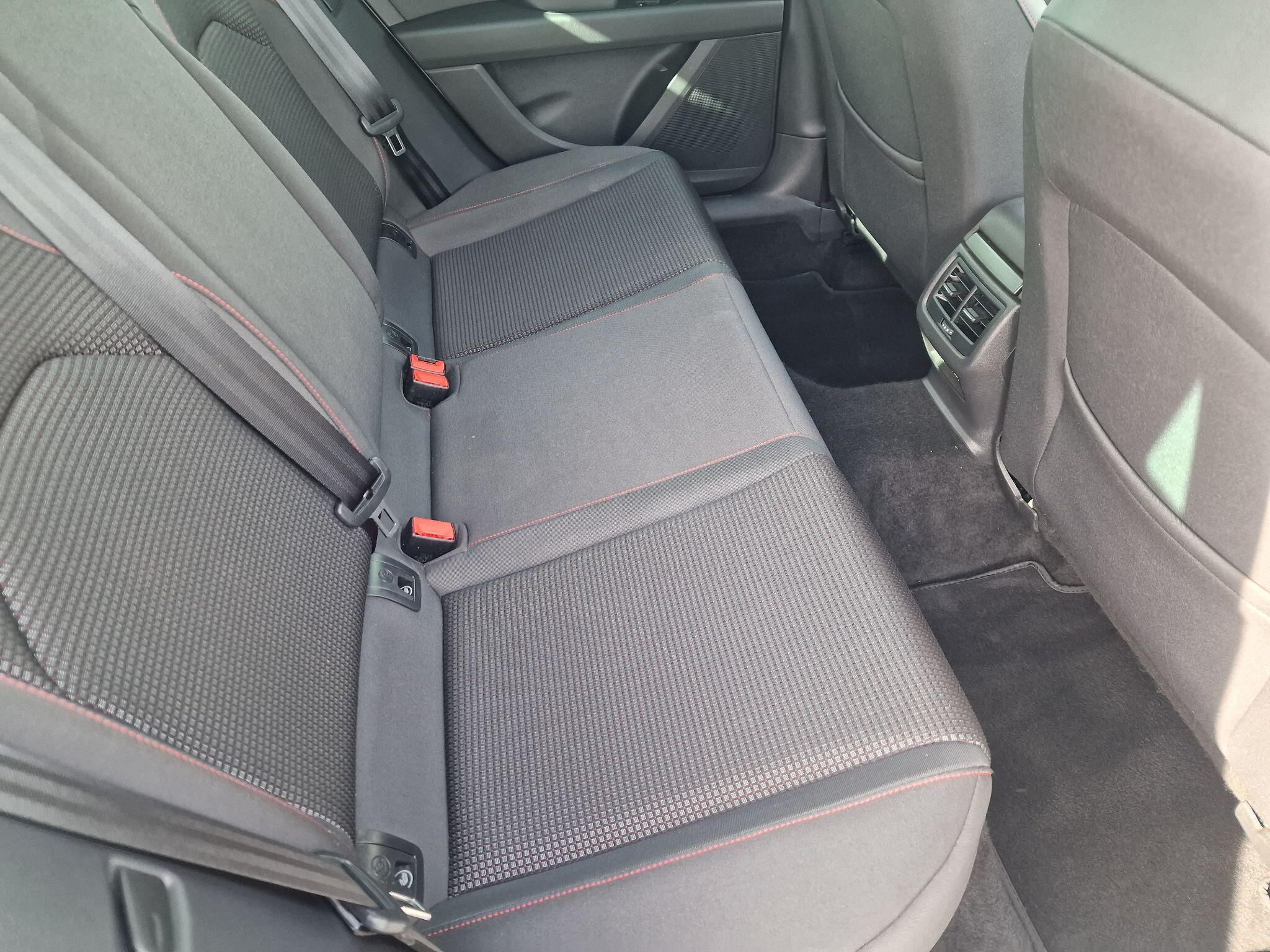 SEAT Leon view 18