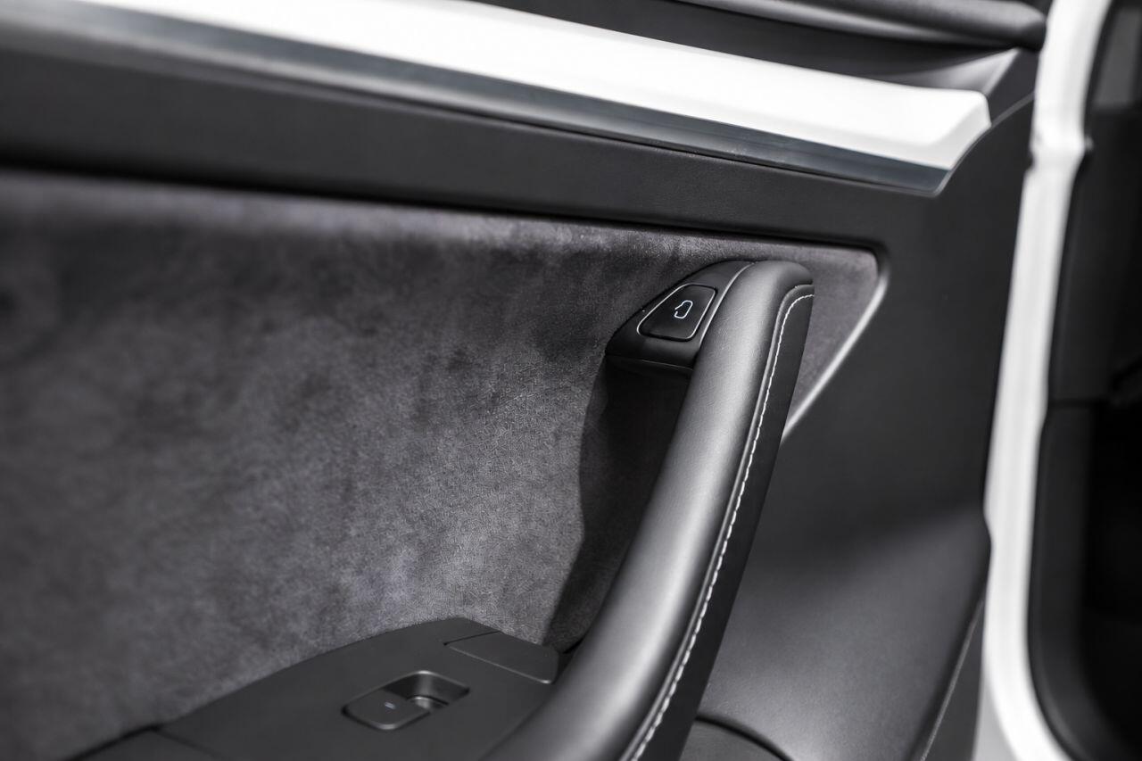 Tesla Model 3 view 16