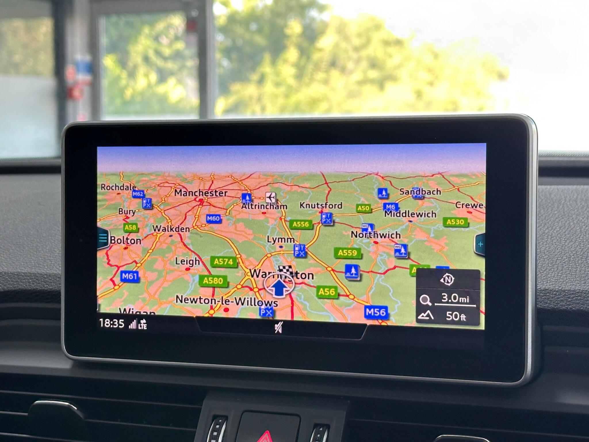 Audi Q5 view 32