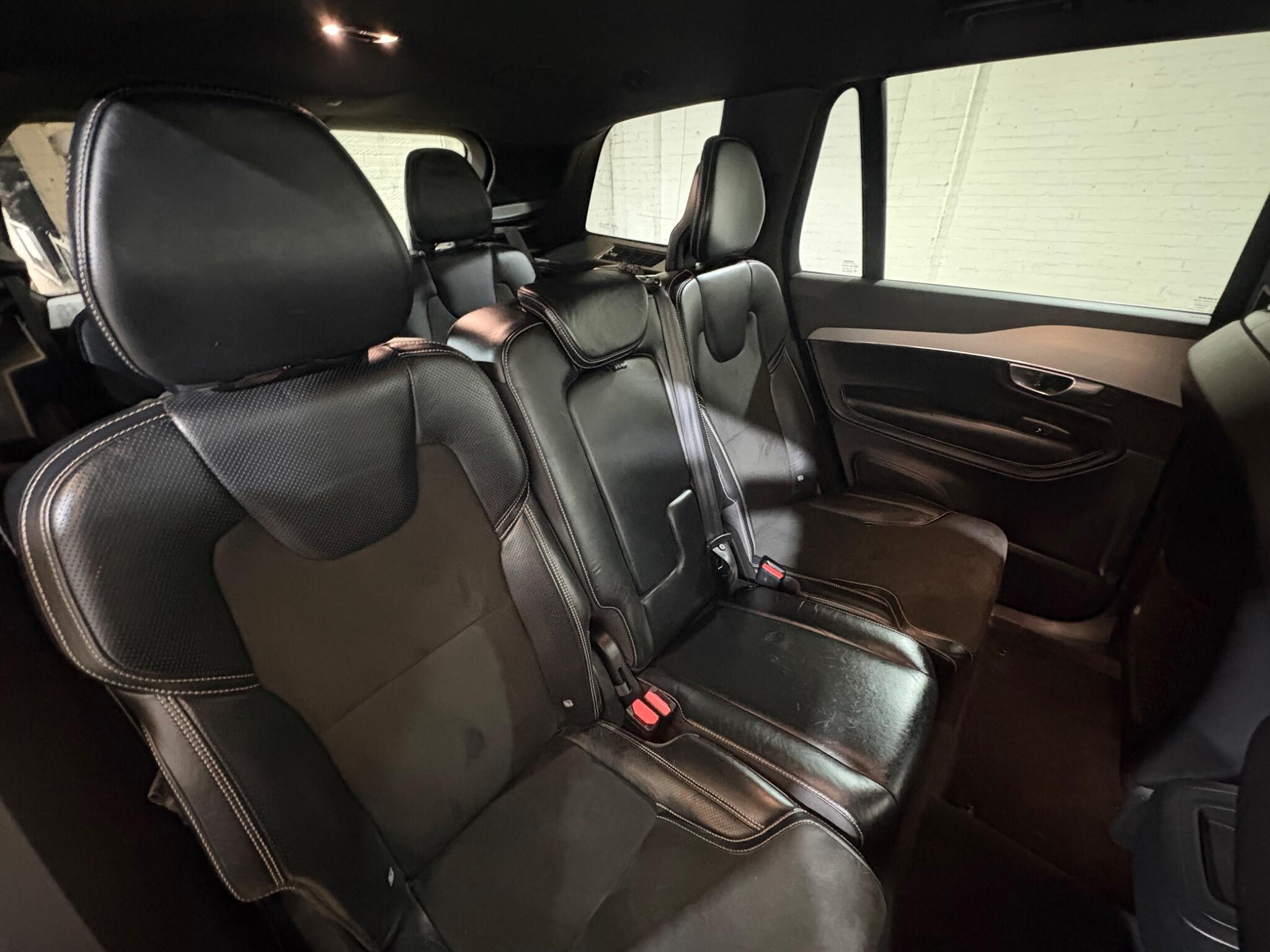 Volvo XC90 view 27