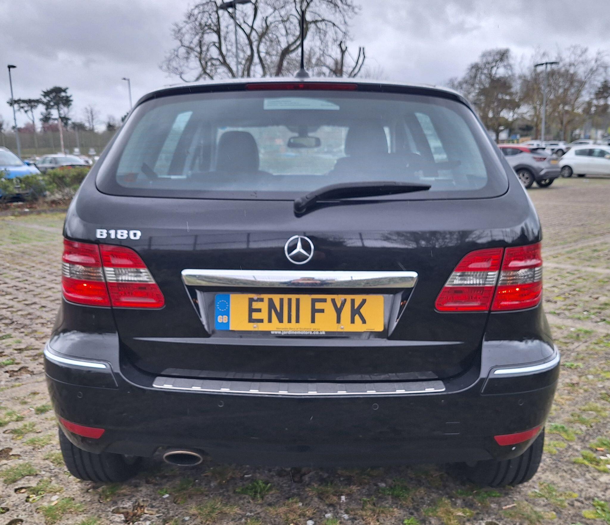 Mercedes-Benz B-Class view 40