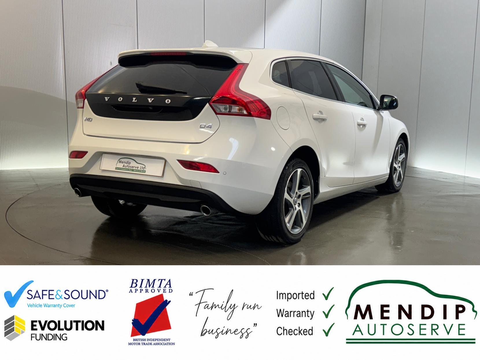 Volvo V40 view 25