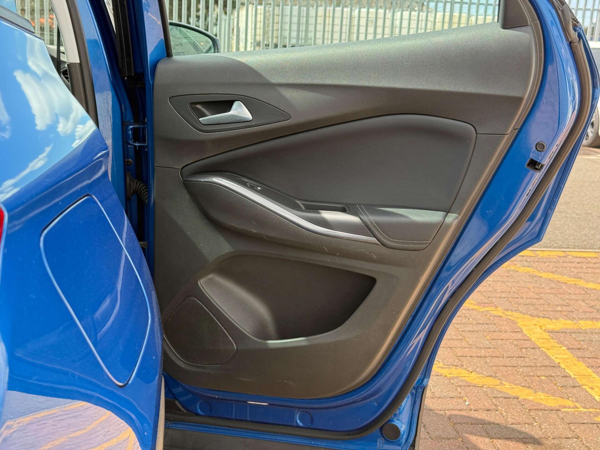 Vauxhall Grandland X view 42