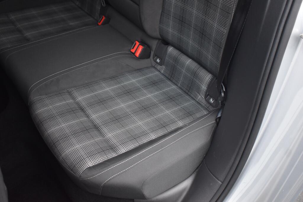 Volkswagen Golf view 45