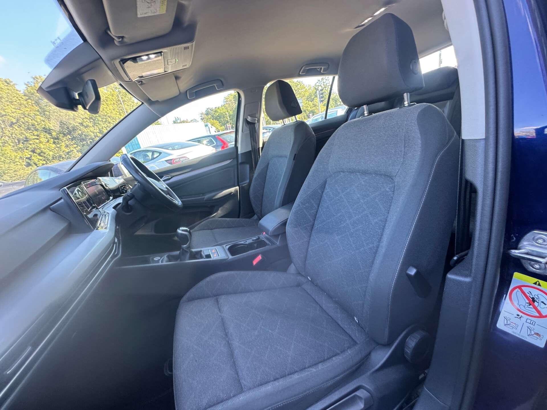 Volkswagen Golf view 16